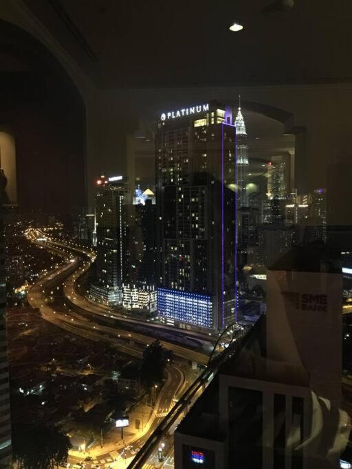 Apartment Exotic Elegant Sky Utopia! 魅力四射独特风格.邂逅浪漫吉隆坡美好夜景回忆 *