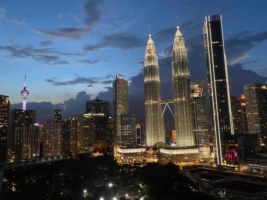 Exotic Elegant Sky Utopia! 魅力四射独特风格.邂逅浪漫吉隆坡美好夜景回忆 Pangsapuri